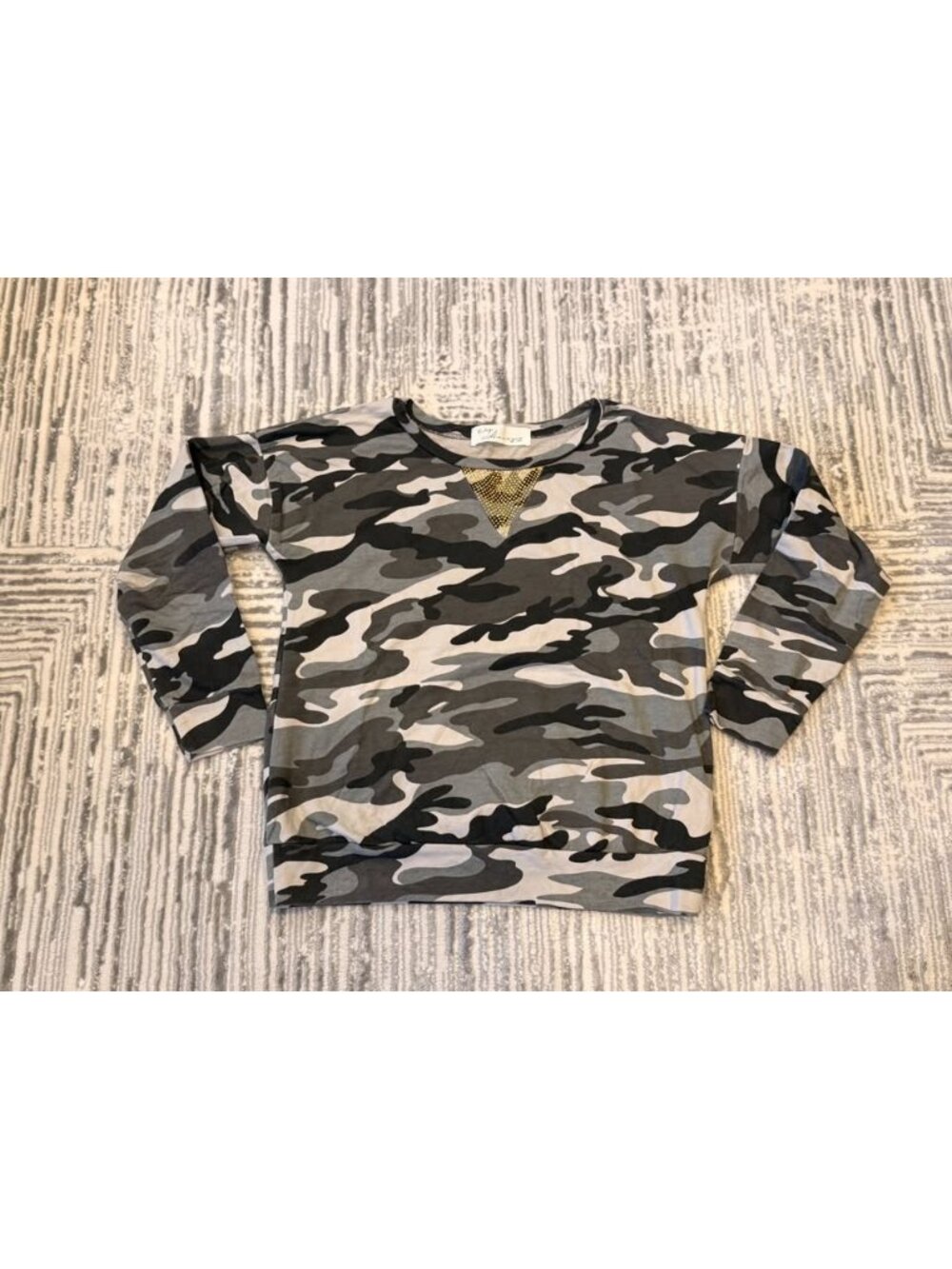 NEW Vintage Havana women's medium black/gray camo sweatshirt